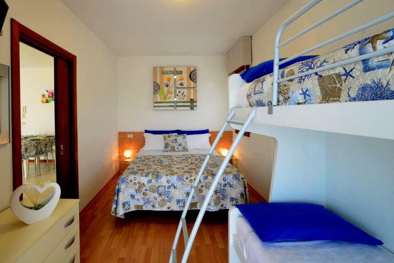 Condominio Al Cigno Lignano Sabbiadoro Zewnętrze zdjęcie